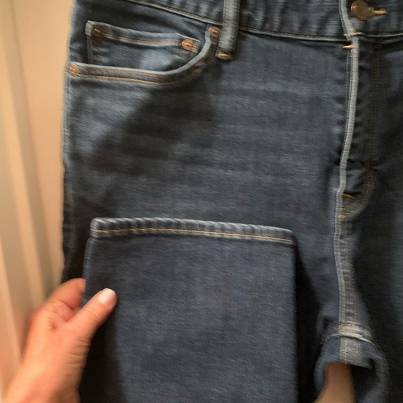 Banana Republic Rapid Movement Denim Women’s Straight Leg Slim Fit Jeans 36/32 - Picture 2 of 12